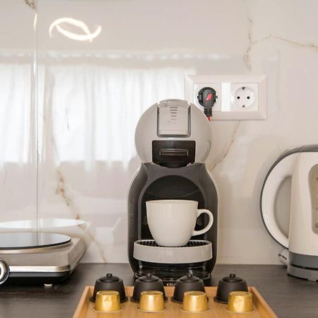 Amazing Apartments @ Aiolou Str. 아테네 외부 사진