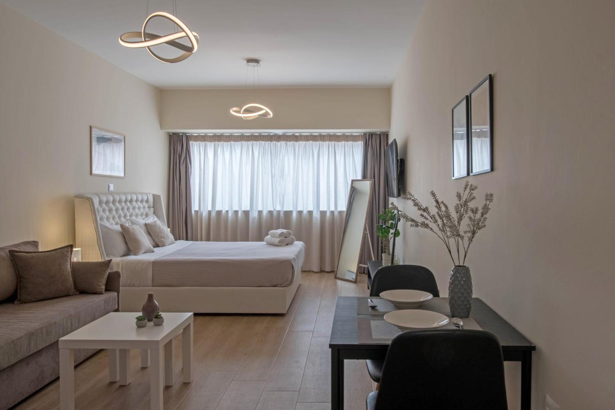 Amazing Apartments @ Aiolou Str. 아테네 외부 사진